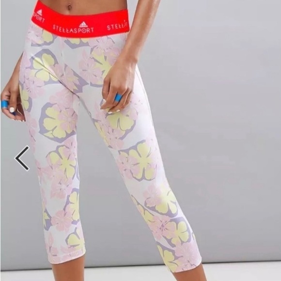 Stella McCarthy & Adidas Highrise Floral Print 3/4 Leggings - Picture 3 of 4